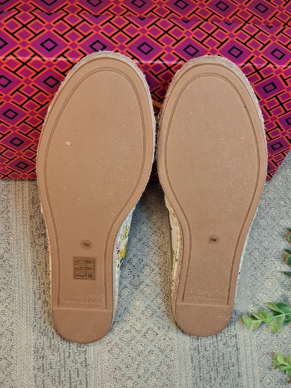 NIB Tory Burch Floral Espadrille Flats #86326 - Picture 5 of 15